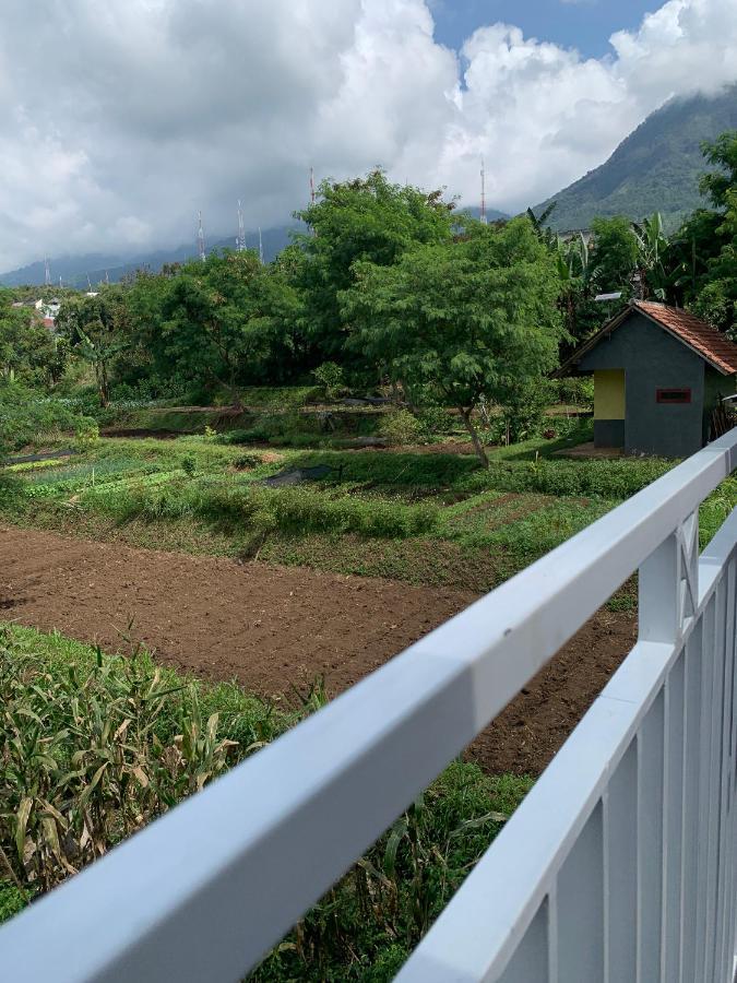 Kayz Villa Batu Dengan Kolam Renang Pribadi 外观 照片